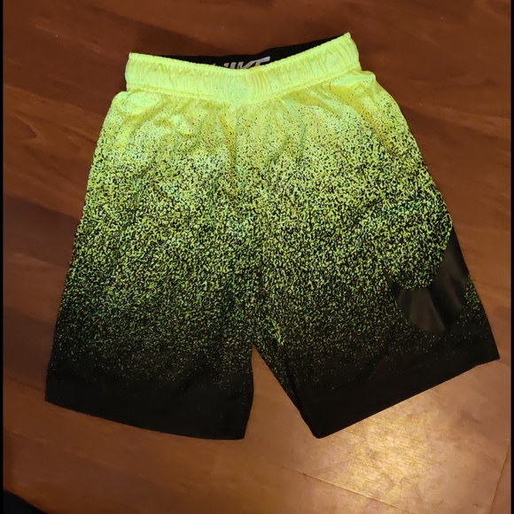 Boys athletic shorts - Picture 3 of 5